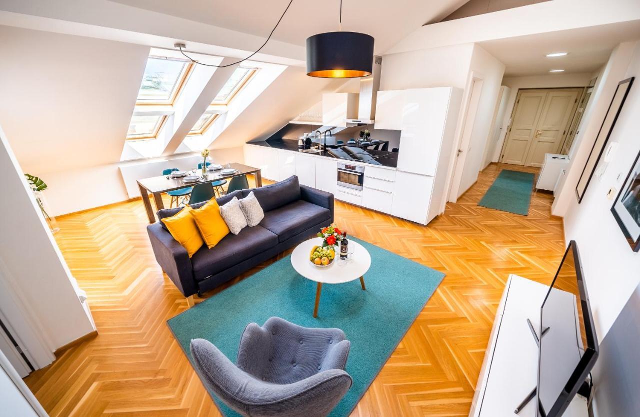 Luxurious Woodrow Wilson Apt In Prague Centre Eksteriør billede